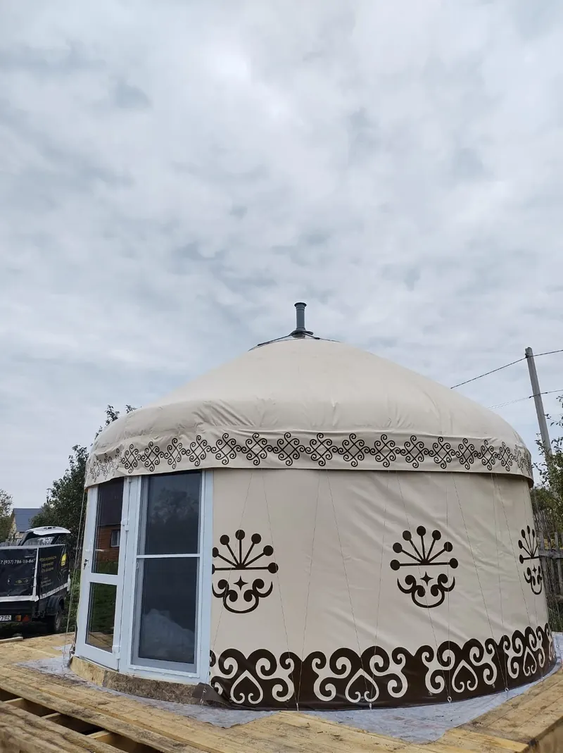 Юрта с панорамными окнами