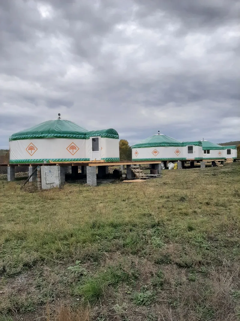 Юрты в Агротуристическом комплексе "Голубая Лагуна"