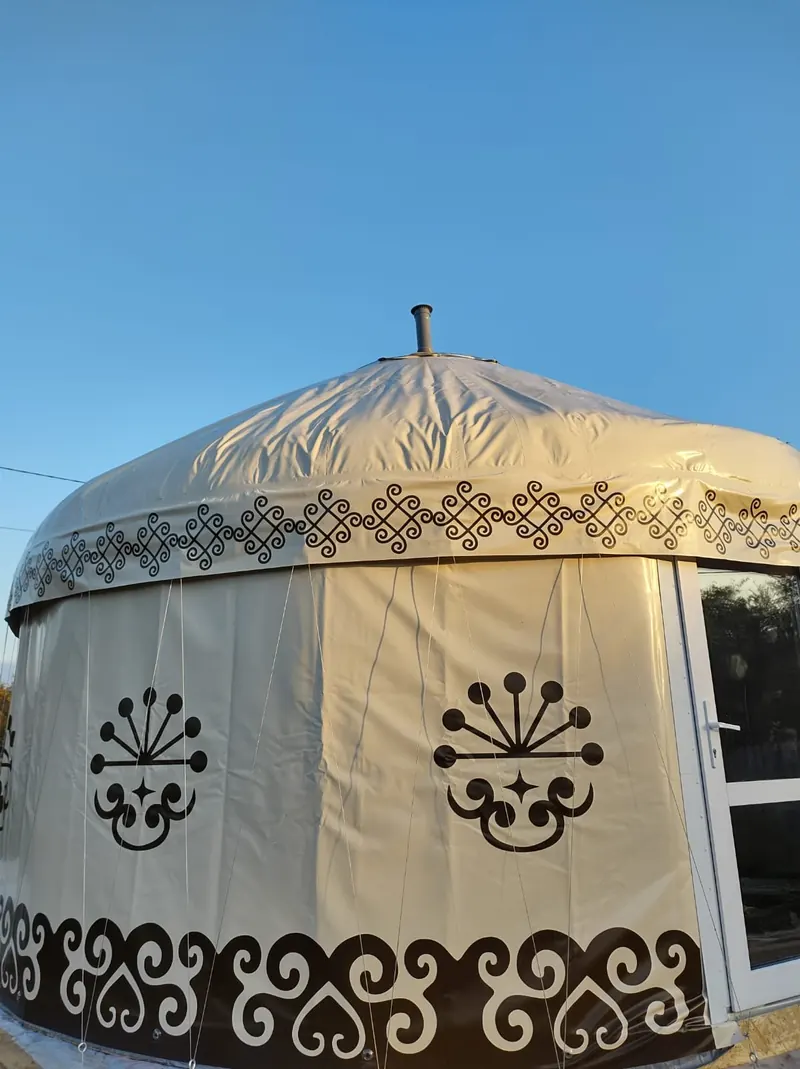 Юрта с панорамными окнами