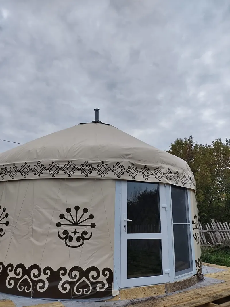 Юрта с панорамными окнами